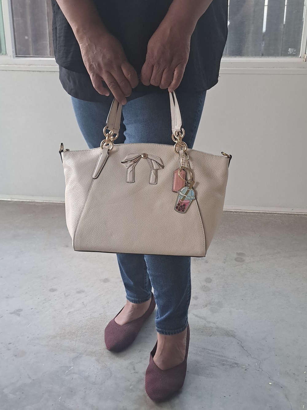 Coach Small Kelsey Satchel with Bow in Chalk Pebble Leather.